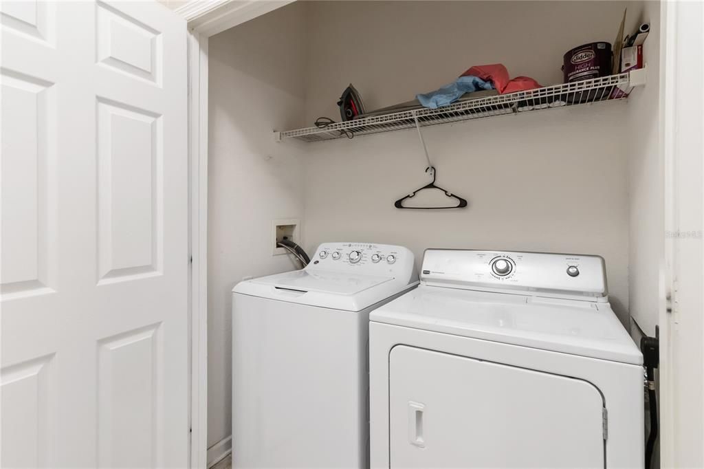 Под контрактом: $230,000 (3 спален, 2 ванн, 1268 Квадратных фут)