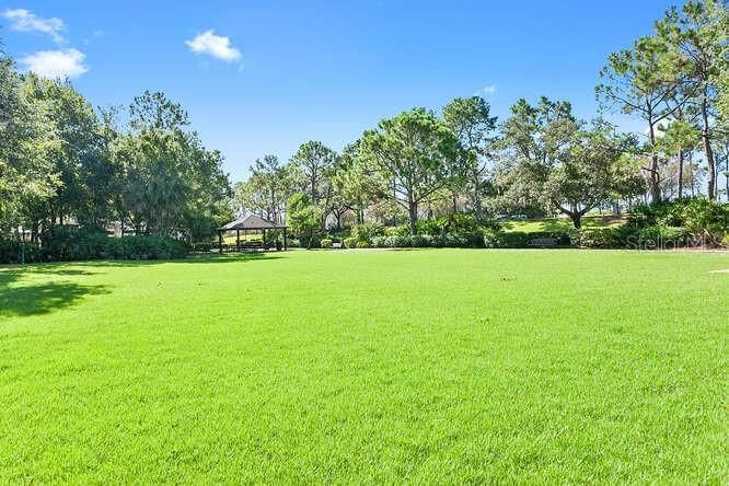 Activo con contrato: $1,050,000 (4 camas, 3 baños, 3272 Pies cuadrados)