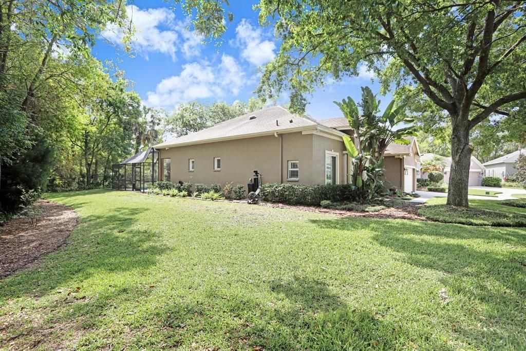 Activo con contrato: $1,050,000 (4 camas, 3 baños, 3272 Pies cuadrados)