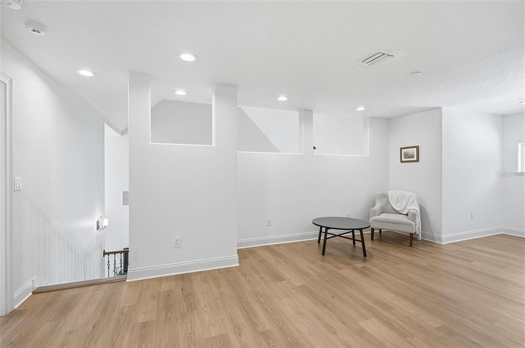 For Sale: $1,299,000 (4 beds, 3 baths, 3324 Square Feet)