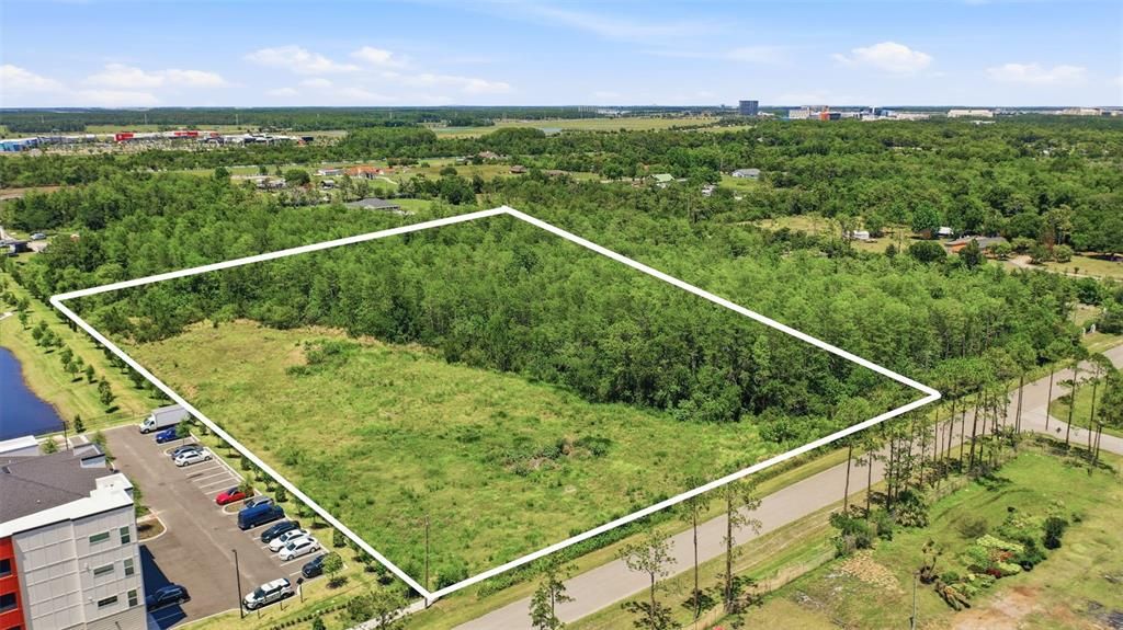 For Sale: $1,900,000 (4.56 acres)