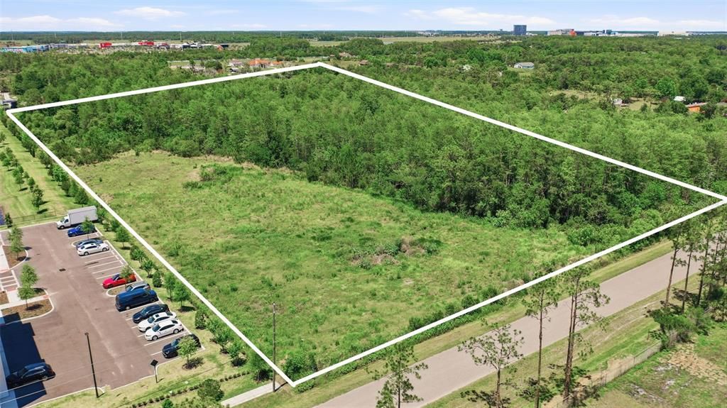 For Sale: $1,900,000 (4.56 acres)