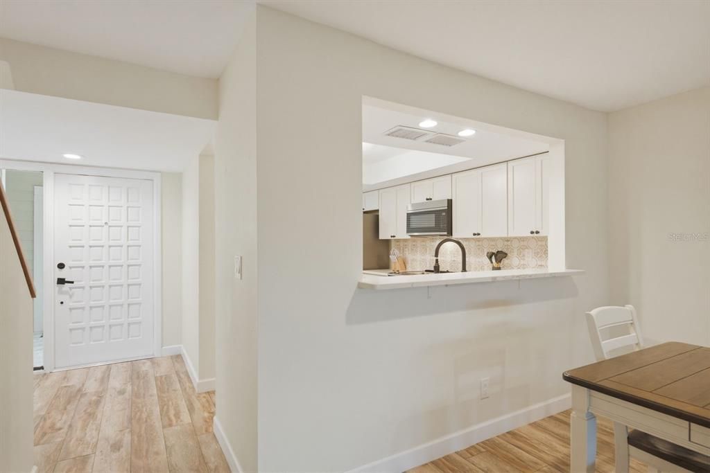 На продажу: $469,000 (3 спален, 3 ванн, 1823 Квадратных фут)