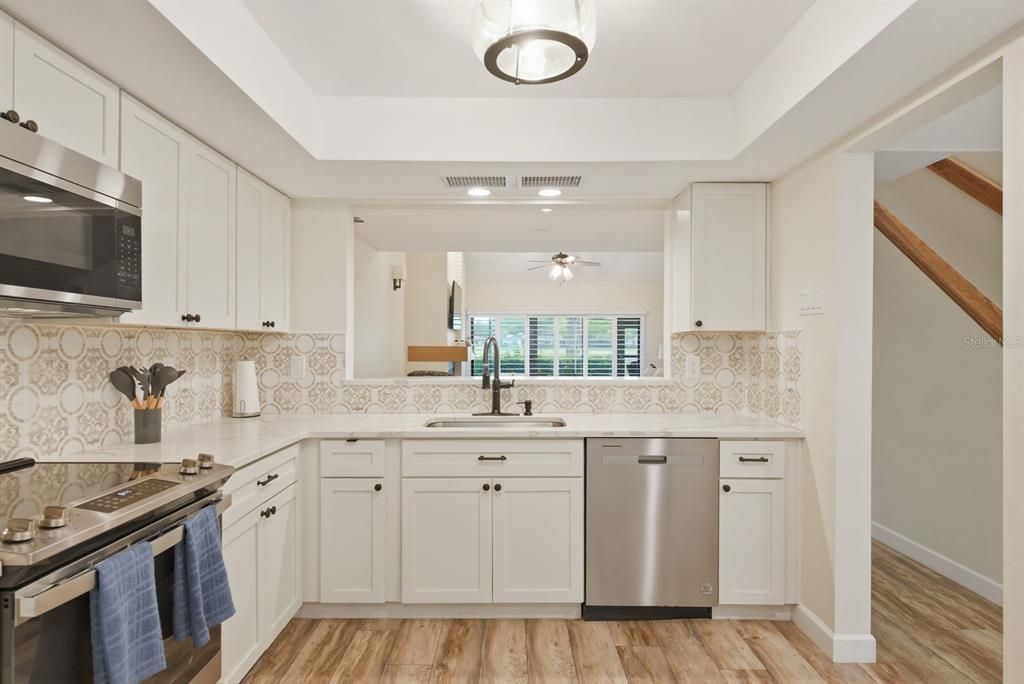 На продажу: $469,000 (3 спален, 3 ванн, 1823 Квадратных фут)