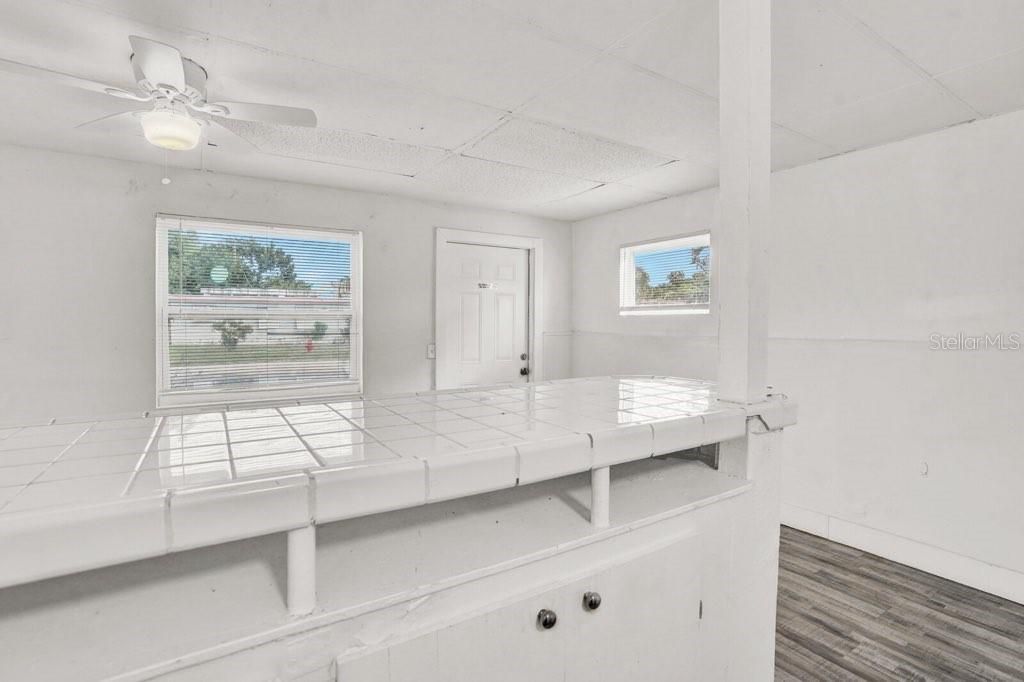 For Sale: $419,999 (2 beds, 0 baths, 944 Square Feet)