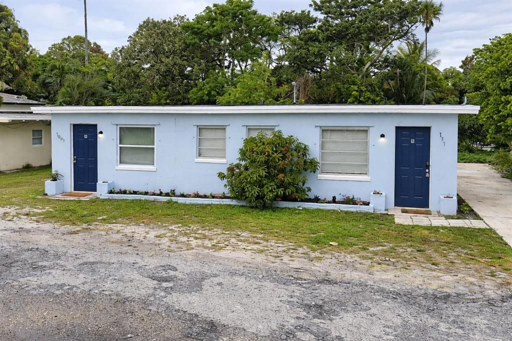 For Sale: $419,999 (2 beds, 0 baths, 944 Square Feet)