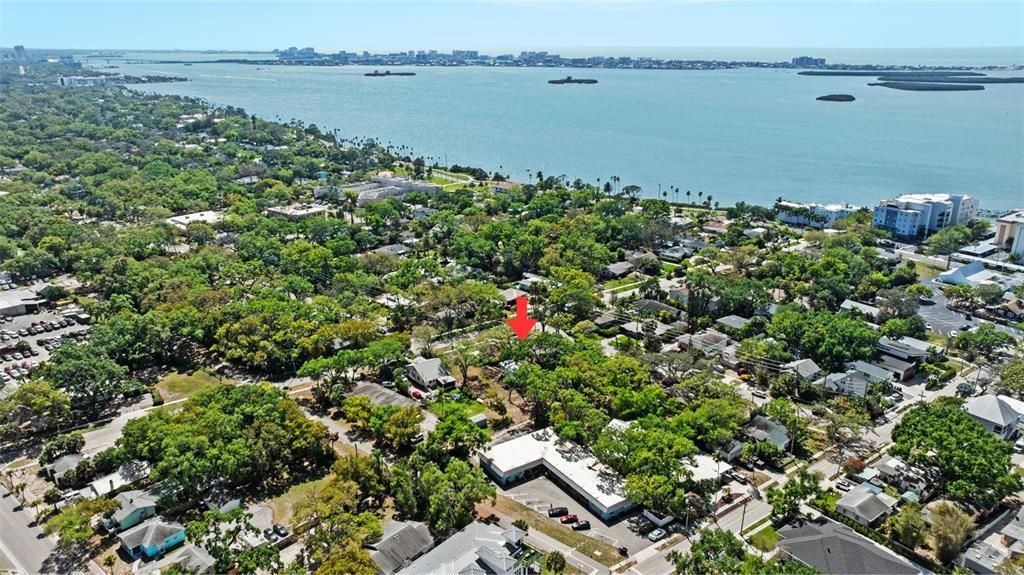 En Venta: $1,495,000 (0.53 acres)