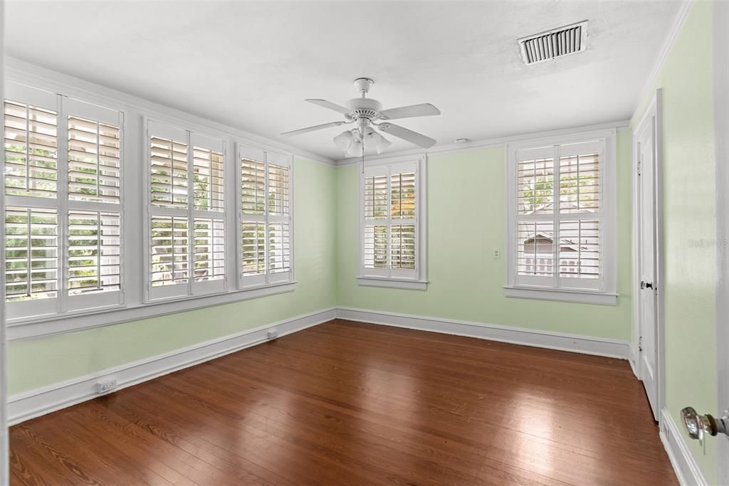 For Rent: $5,500 (4 beds, 3 baths, 3052 Square Feet)