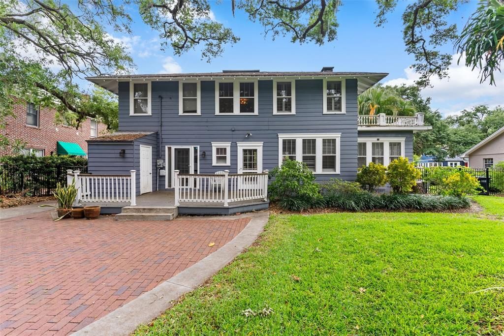 For Rent: $5,500 (4 beds, 3 baths, 3052 Square Feet)