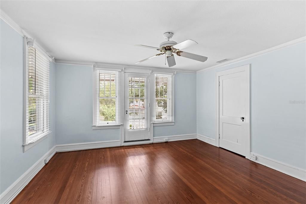 For Rent: $5,500 (4 beds, 3 baths, 3052 Square Feet)