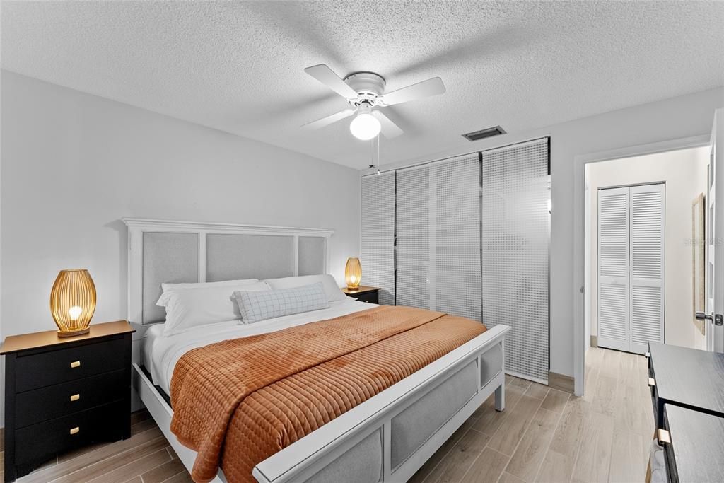 Activo con contrato: $259,900 (2 camas, 2 baños, 1395 Pies cuadrados)