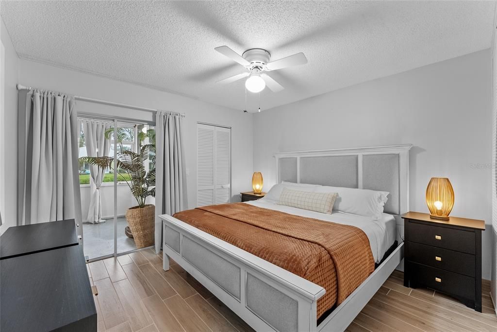 Activo con contrato: $259,900 (2 camas, 2 baños, 1395 Pies cuadrados)