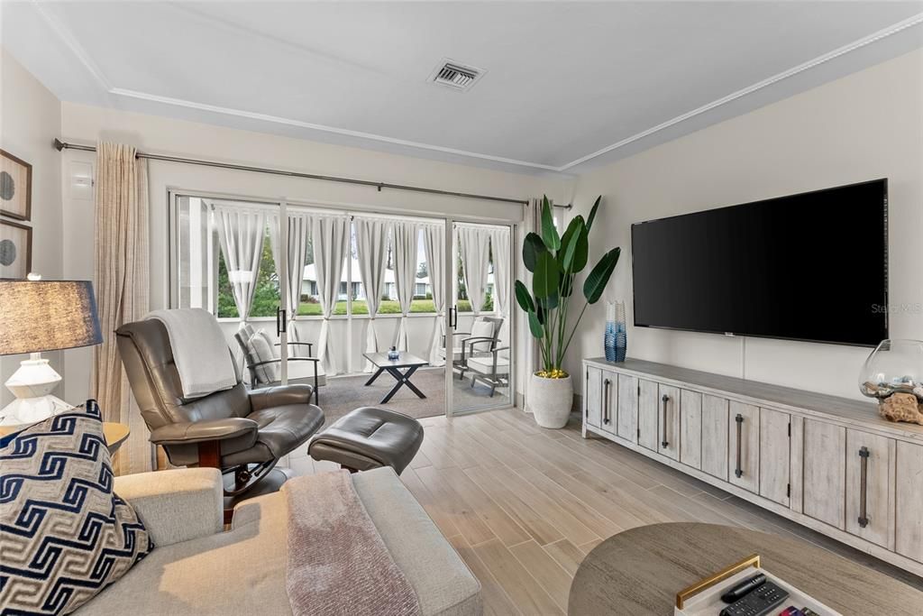Activo con contrato: $259,900 (2 camas, 2 baños, 1395 Pies cuadrados)