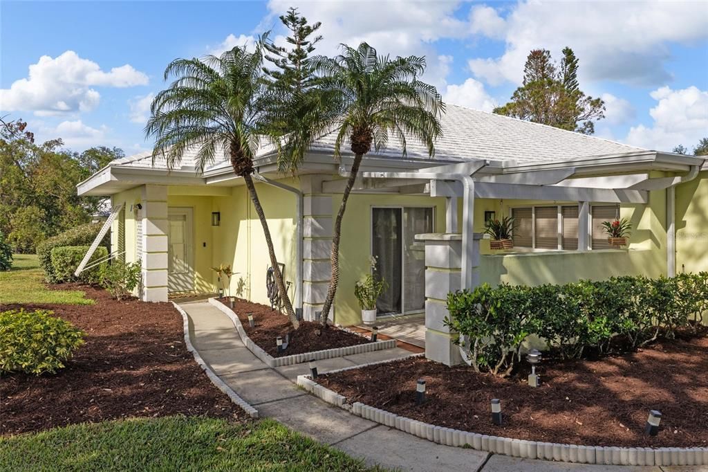 Activo con contrato: $259,900 (2 camas, 2 baños, 1395 Pies cuadrados)