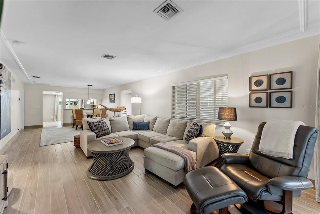 Activo con contrato: $259,900 (2 camas, 2 baños, 1395 Pies cuadrados)