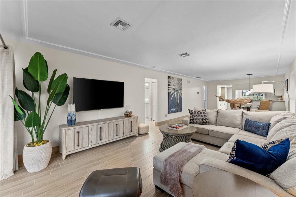 Activo con contrato: $259,900 (2 camas, 2 baños, 1395 Pies cuadrados)