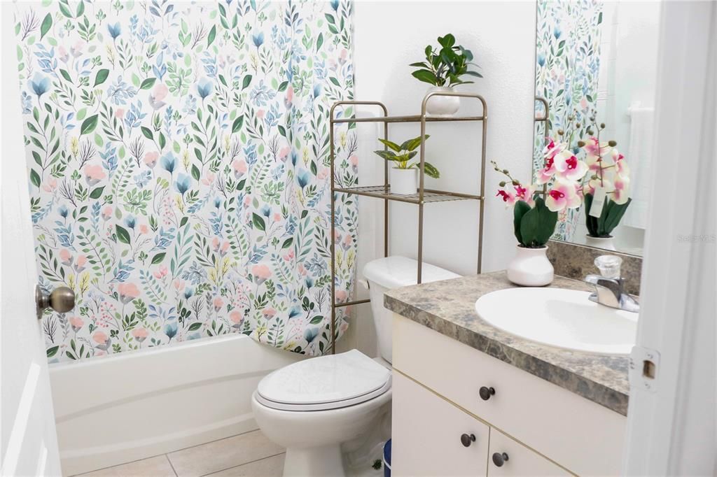 待售: $307,000 (3 贝兹, 2 浴室, 1965 平方英尺)