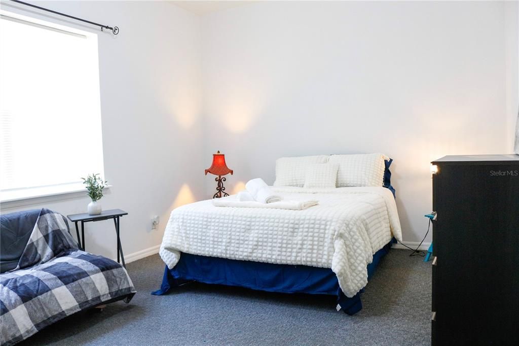 待售: $307,000 (3 贝兹, 2 浴室, 1965 平方英尺)