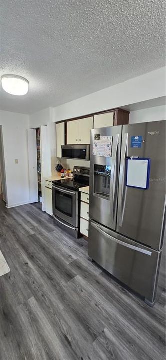 Activo con contrato: $250,000 (2 camas, 2 baños, 1236 Pies cuadrados)