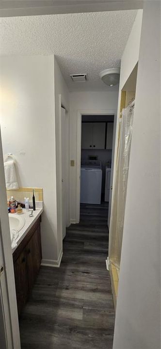 Activo con contrato: $250,000 (2 camas, 2 baños, 1236 Pies cuadrados)