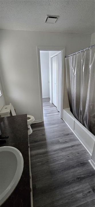 Activo con contrato: $250,000 (2 camas, 2 baños, 1236 Pies cuadrados)
