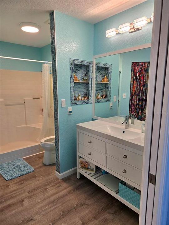For Sale: $215,000 (2 beds, 2 baths, 1153 Square Feet)