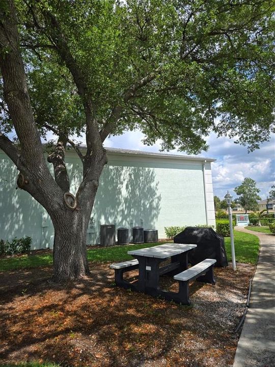 For Sale: $215,000 (2 beds, 2 baths, 1153 Square Feet)