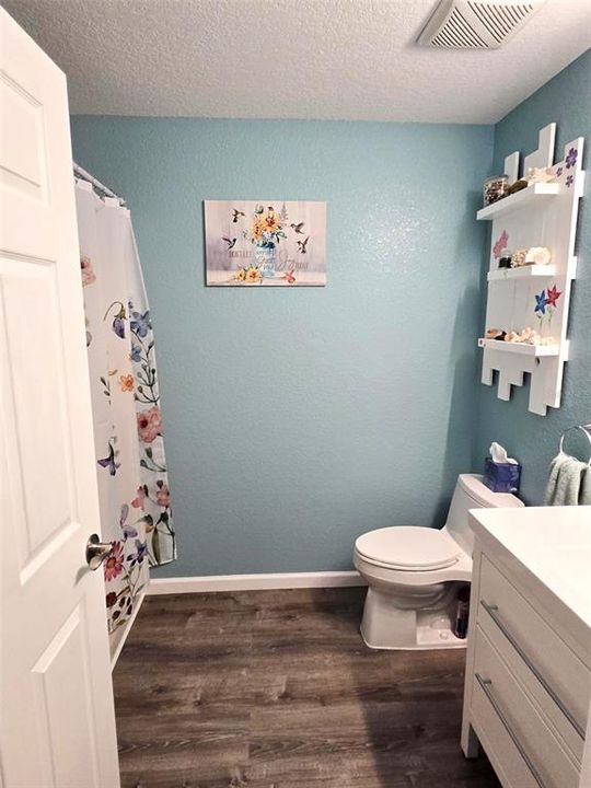 For Sale: $215,000 (2 beds, 2 baths, 1153 Square Feet)