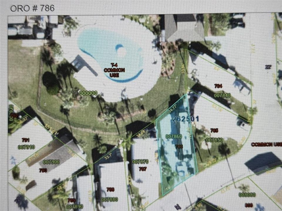 На продажу: $60,000 (0.04 acres)