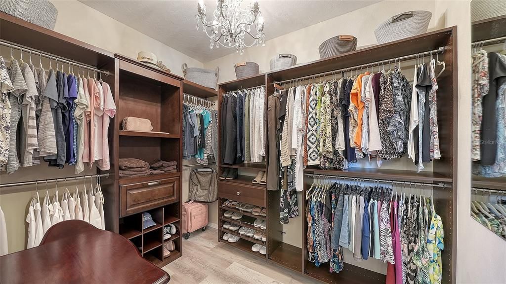 Activo con contrato: $636,500 (3 camas, 2 baños, 1736 Pies cuadrados)