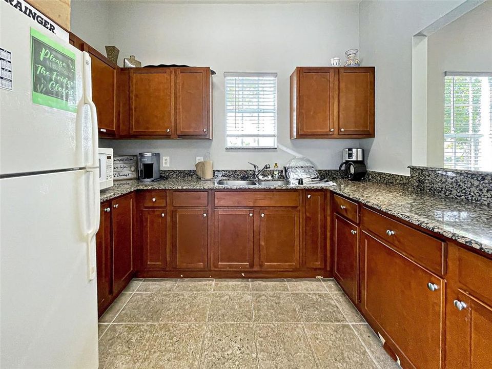 Active With Contract: $379,900 (3 beds, 2 baths, 1965 Square Feet)