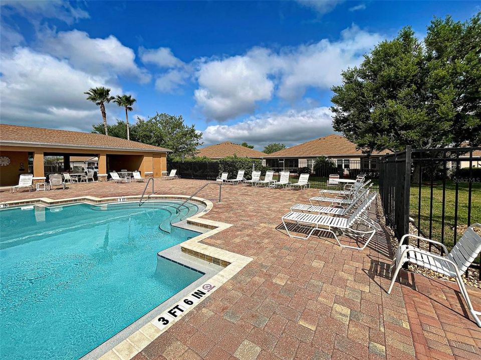 Active With Contract: $379,900 (3 beds, 2 baths, 1965 Square Feet)