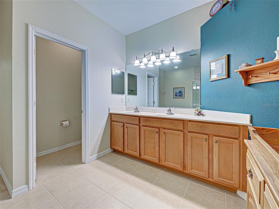 Active With Contract: $379,900 (3 beds, 2 baths, 1965 Square Feet)