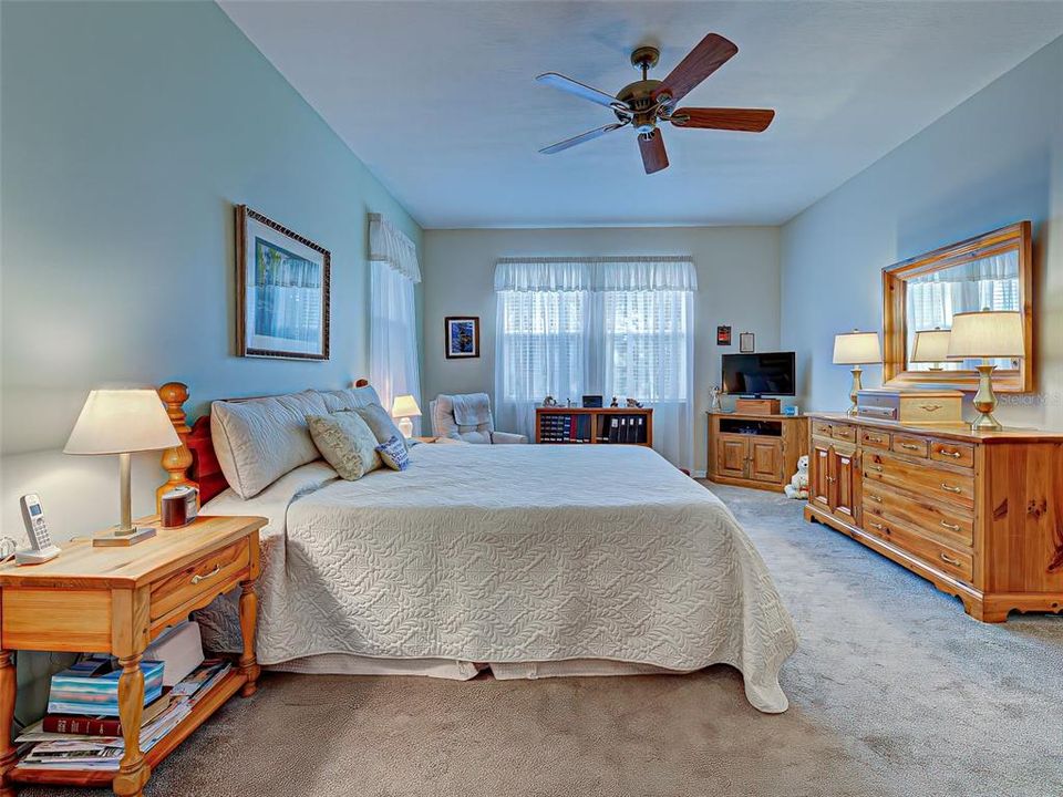 Active With Contract: $379,900 (3 beds, 2 baths, 1965 Square Feet)