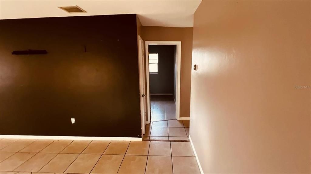 Activo con contrato: $174,900 (4 camas, 3 baños, 2014 Pies cuadrados)