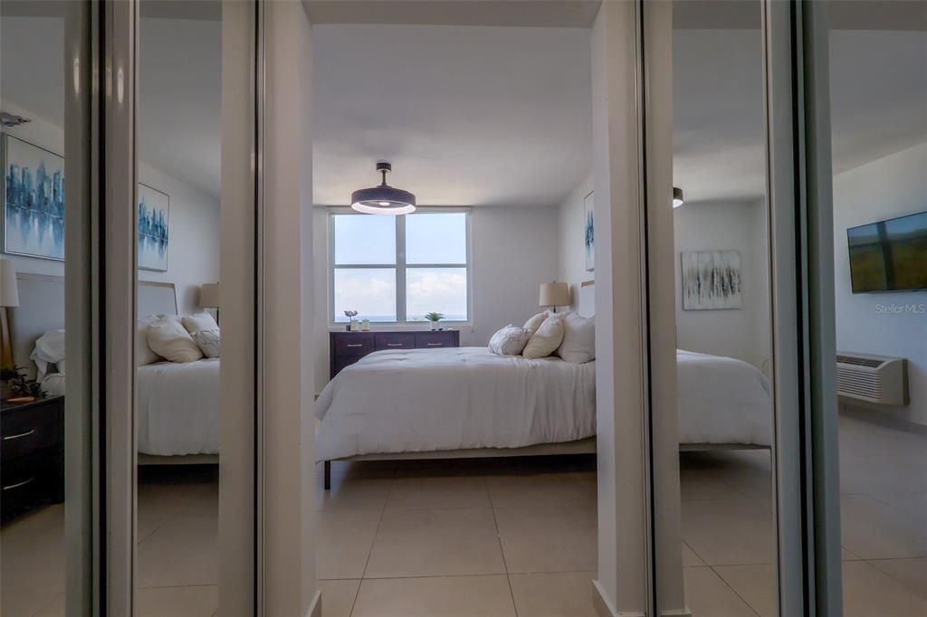 For Sale: $595,000 (2 beds, 2 baths, 1247.34 Square Feet)