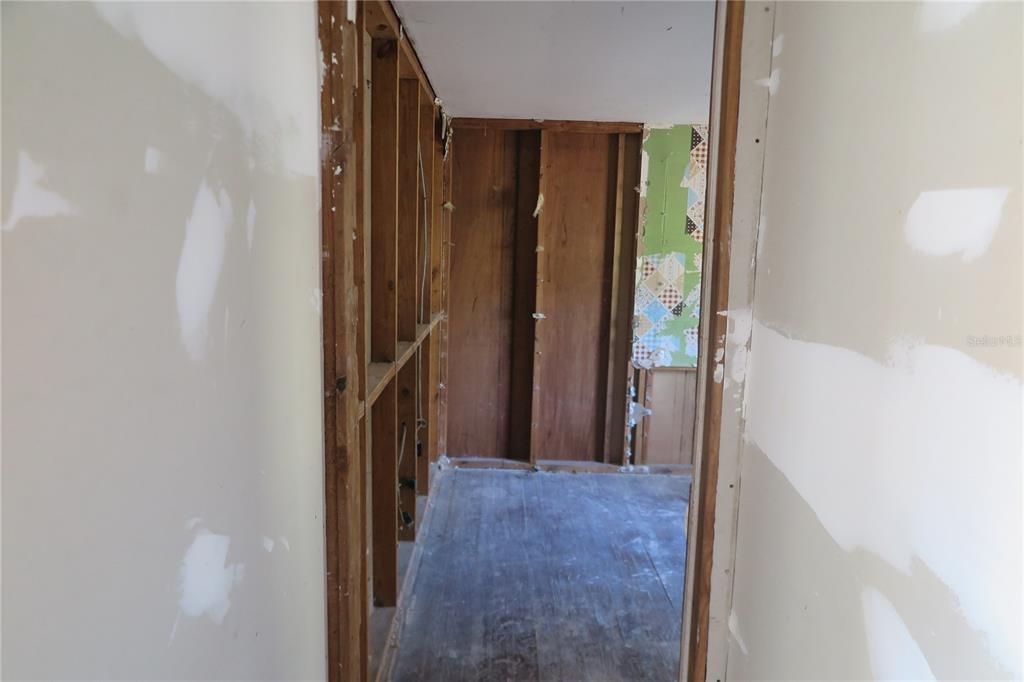 For Sale: $75,000 (3 beds, 2 baths, 1414 Square Feet)
