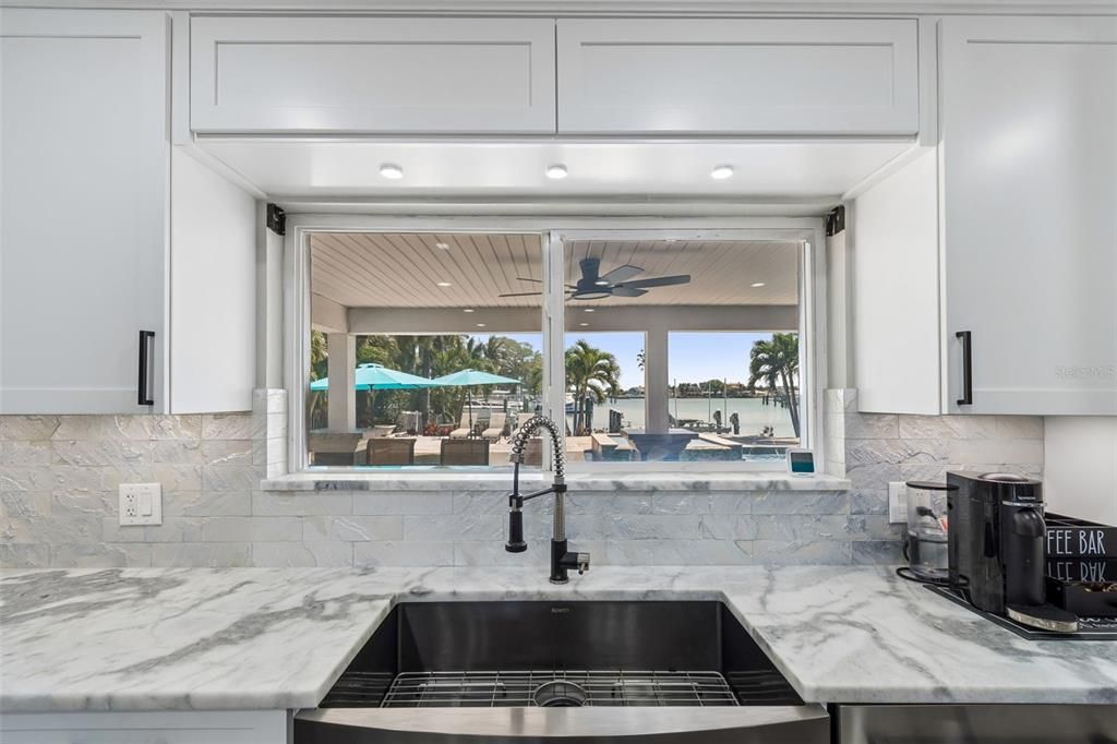 Activo con contrato: $1,549,000 (4 camas, 2 baños, 1932 Pies cuadrados)