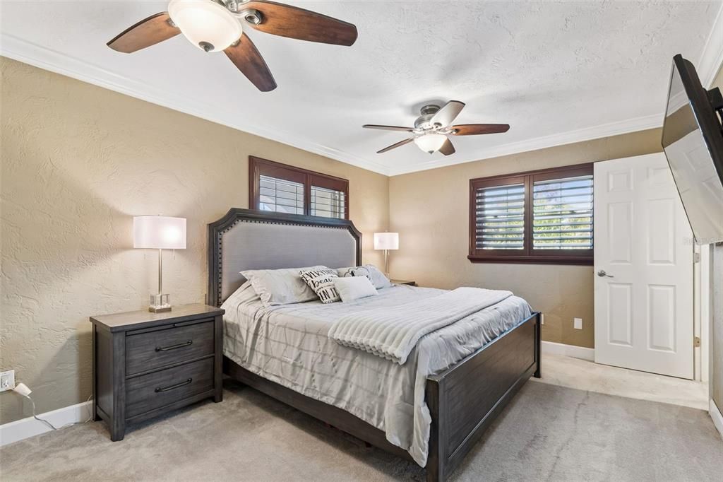 Activo con contrato: $1,549,000 (4 camas, 2 baños, 1932 Pies cuadrados)
