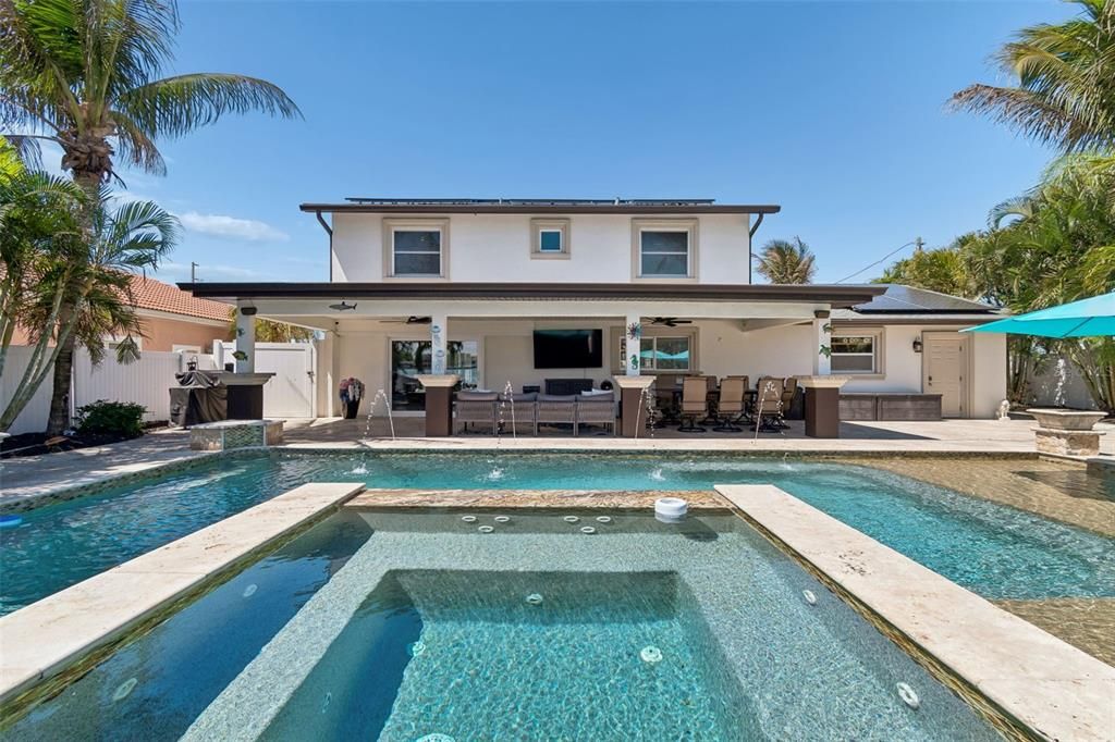 Activo con contrato: $1,549,000 (4 camas, 2 baños, 1932 Pies cuadrados)
