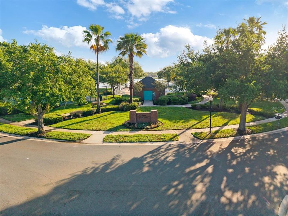 На продажу: $375,990 (3 спален, 2 ванн, 1673 Квадратных фут)