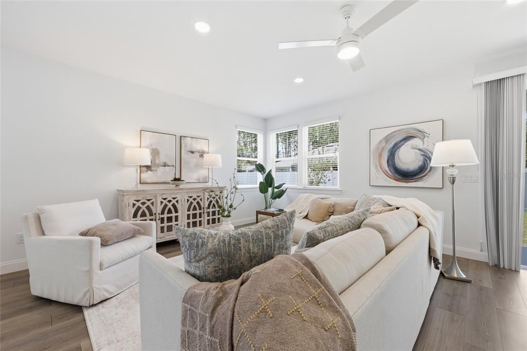 Active With Contract: $439,900 (3 beds, 2 baths, 1890 Square Feet)