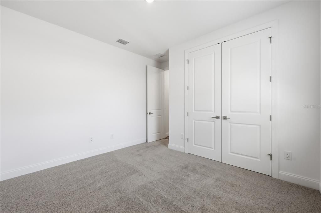 Active With Contract: $439,900 (3 beds, 2 baths, 1890 Square Feet)