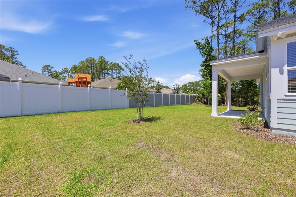 Active With Contract: $439,900 (3 beds, 2 baths, 1890 Square Feet)