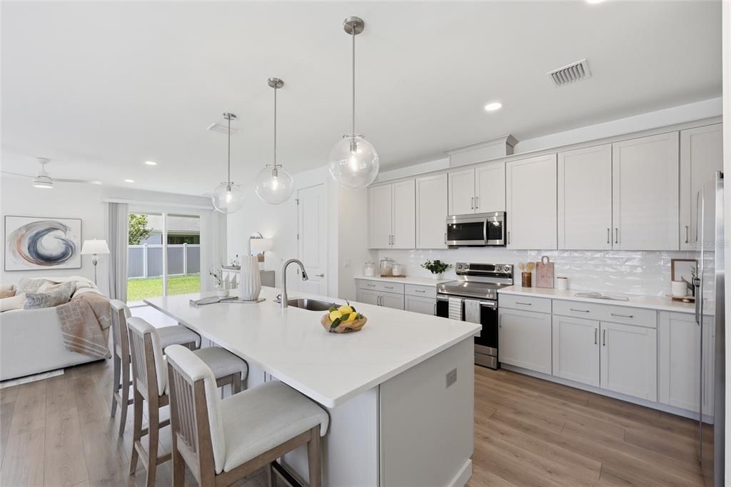 Active With Contract: $439,900 (3 beds, 2 baths, 1890 Square Feet)