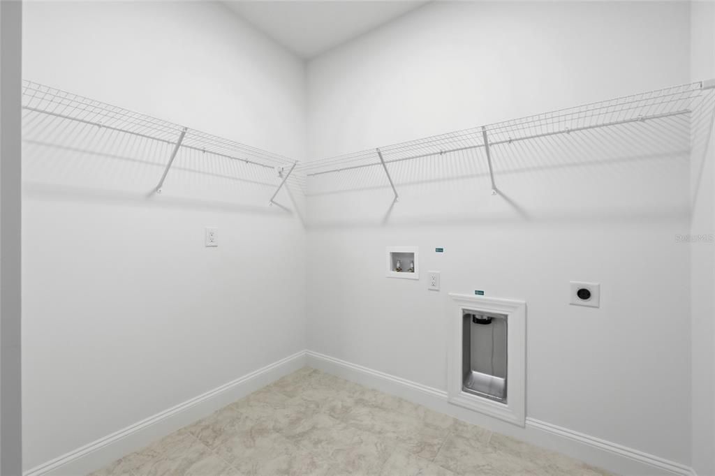 Active With Contract: $439,900 (3 beds, 2 baths, 1890 Square Feet)