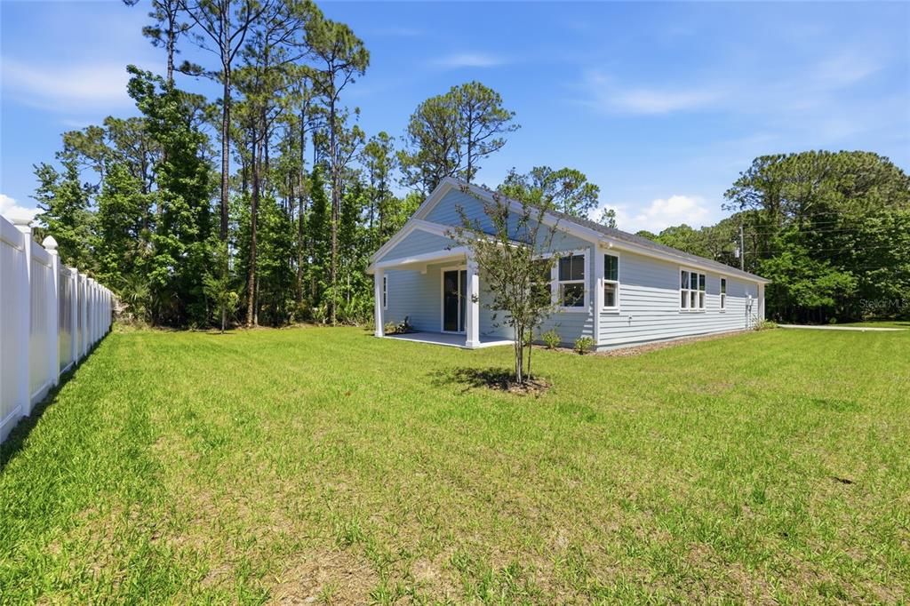 Active With Contract: $439,900 (3 beds, 2 baths, 1890 Square Feet)