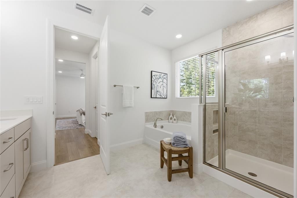 Active With Contract: $439,900 (3 beds, 2 baths, 1890 Square Feet)