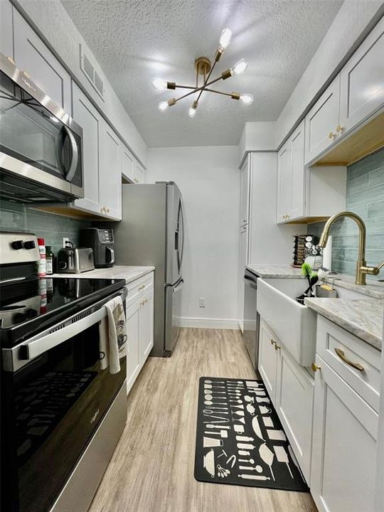 Activo con contrato: $149,000 (2 camas, 1 baños, 828 Pies cuadrados)