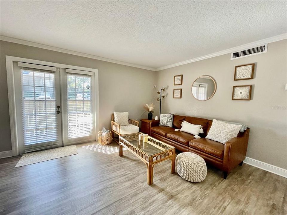 Activo con contrato: $149,000 (2 camas, 1 baños, 828 Pies cuadrados)